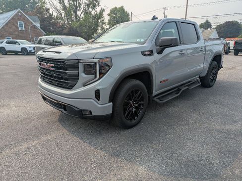 Used 2024 GMC Sierra 1500 Elevation AWD/4WD image 3