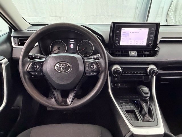 Used 2019 Toyota RAV4 XLE FWD image 16
