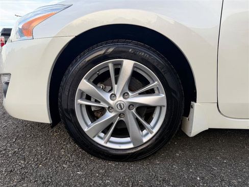Used 2014 Nissan Altima 2.5 SL w/ Technology Package image 9