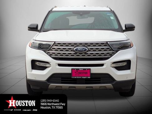 Used 2023 Ford Explorer Limited w/ Equipment Group 301A image 9