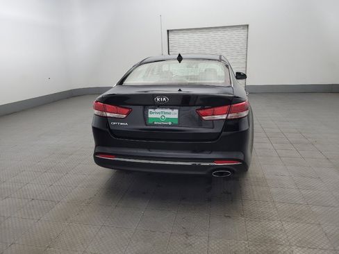 Used 2018 Kia Optima LX w/ 17" Alloy Wheels Package image 7