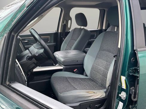 Used 2016 RAM 1500 Big Horn image 21