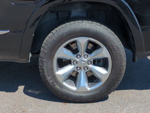 Used 2019 RAM 1500 Limited w/ Advanced Safety Group AWD/4WD image 41