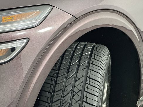 Used 2022 Genesis GV70 2.5T w/ Advanced Package image 48