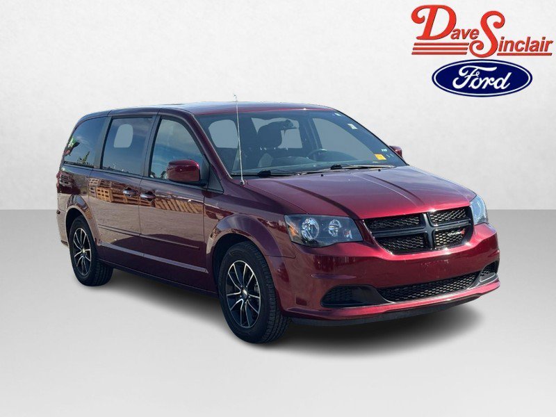 Used 2017 Dodge Grand Caravan SE FWD image 4