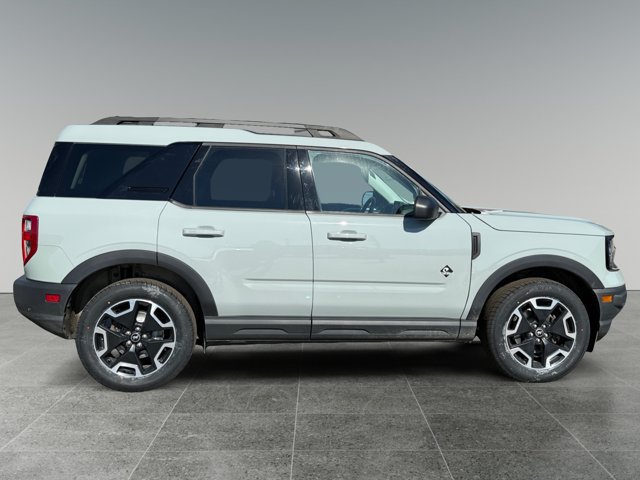 Used 2023 Ford Bronco Sport Outer Banks AWD/4WD image 6