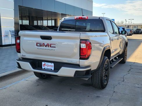 New 2026 GMC Canyon Elevation w/ Convenience Package image 4