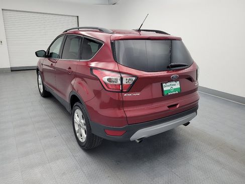 Used 2017 Ford Escape SE w/ Equipment Group 201A FWD image 5