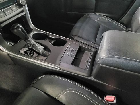 Used 2017 Toyota Camry XLE FWD image 26