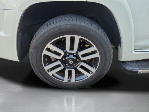 Used 2015 Toyota 4Runner Limited image 28