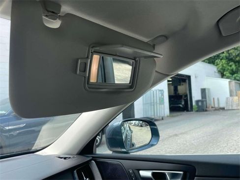 Used 2021 Volvo XC60 T5 Inscription w/ Protection Package Premier image 34