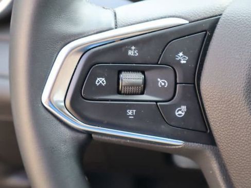 Used 2025 Chevrolet Trax ACTIV w/ Driver Confidence Package FWD image 12