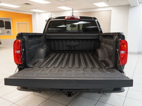 Used 2016 Chevrolet Colorado Z71 AWD/4WD image 9