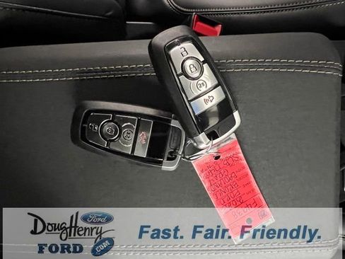 New 2025 Ford Bronco Badlands image 51