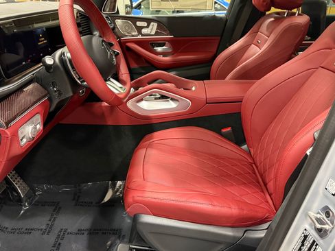 New 2026 Mercedes-Benz GLS 63 AMG 4MATIC image 17