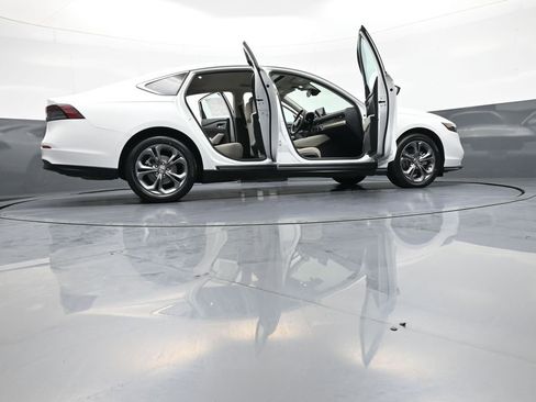 Certified 2023 Honda Accord EX image 48