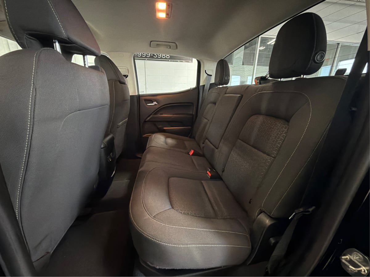 Used 2019 GMC Canyon SLE AWD/4WD image 10