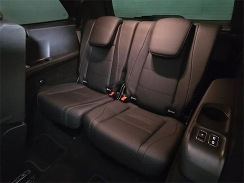 Certified 2025 Mercedes-Benz GLS 450 4MATIC image 16
