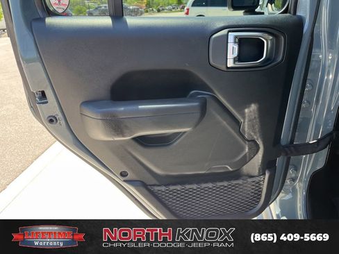 Used 2025 Jeep Wrangler Unlimited Rubicon 4xe w/ Safety Group AWD/4WD image 14