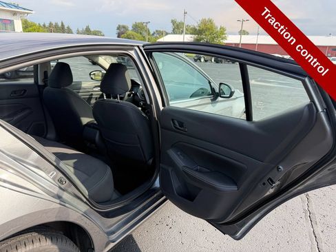 Used 2024 Nissan Altima 2.5 SV AWD/4WD image 34