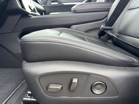 New 2026 GMC Acadia Elevation w/ Elevation Premium Package FWD image 16