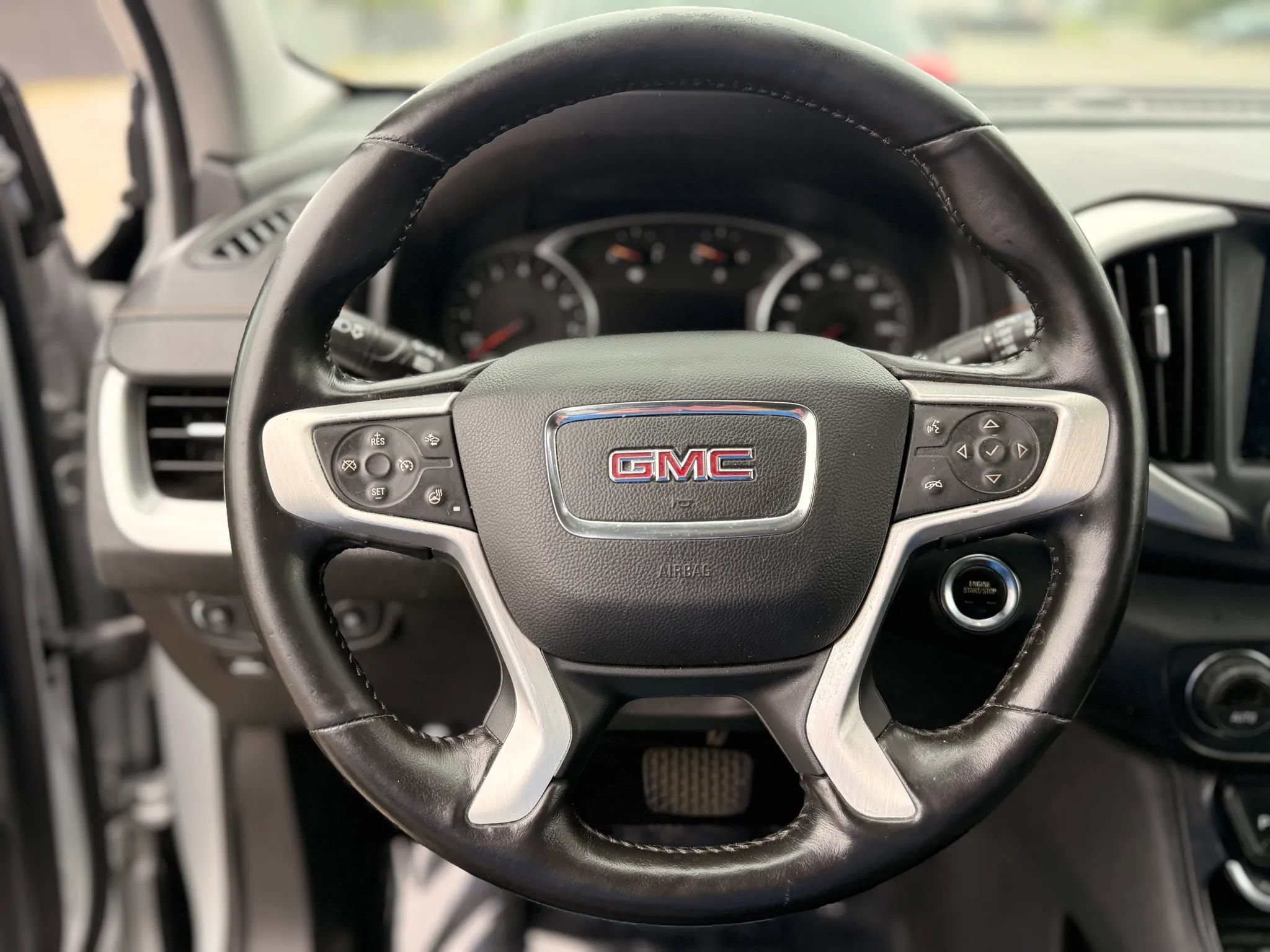 Used 2020 GMC Terrain SLT w/ Preferred Package FWD image 24