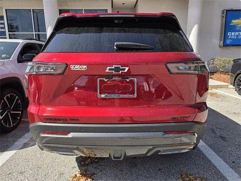 Used 2025 Chevrolet Equinox ACTIV w/ Safety and Technology Package image 4