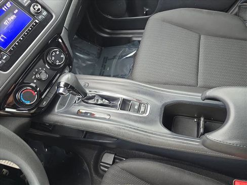 Used 2018 Honda HR-V LX image 23