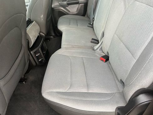 Used 2022 RAM 1500 Big Horn AWD/4WD image 29