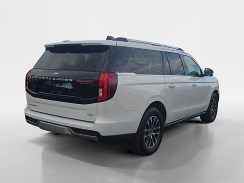 Used 2025 Ford Expedition Max Platinum image 5