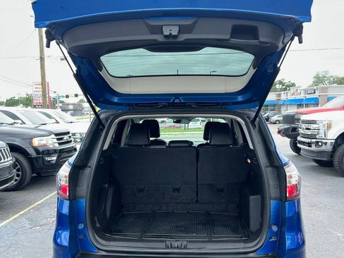 Used 2017 Ford Escape SE w/ SE Sport Appearance Package FWD image 19