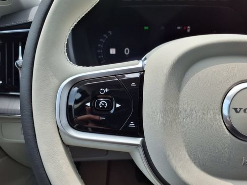 New 2026 Volvo XC90 B6 Ultra w/ Protection Package Premier AWD/4WD image 15