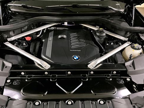 Used 2023 BMW X5 xDrive40i AWD/4WD image 29