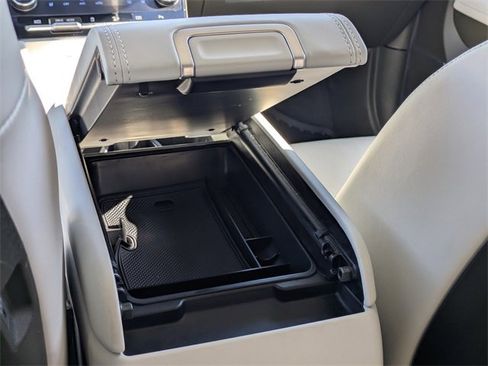 Used 2025 Hyundai Santa Fe Calligraphy image 38