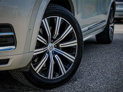 Used 2020 Volvo XC90 T8 Inscription image 2