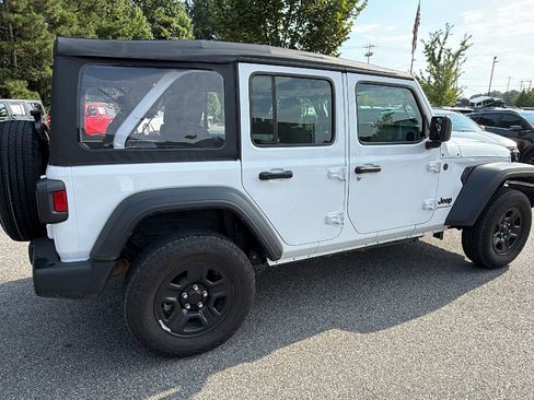 Used 2025 Jeep Wrangler Unlimited Sport AWD/4WD image 8