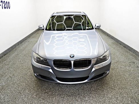 Used 2009 BMW 328i xDrive Sedan image 2