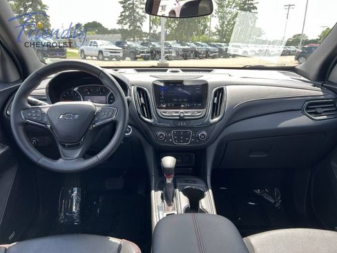 Certified 2023 Chevrolet Equinox RS w/ RS Leather Package AWD/4WD image 17