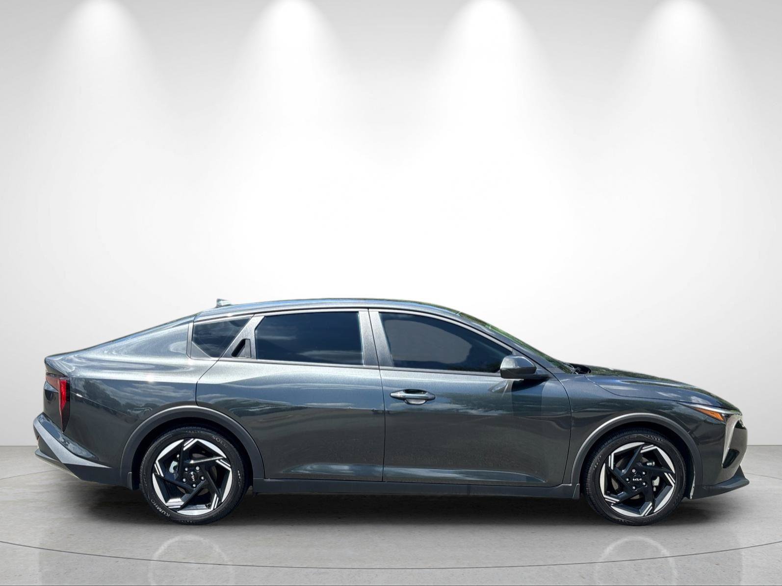 Used 2025 Kia K4 EX FWD image 6
