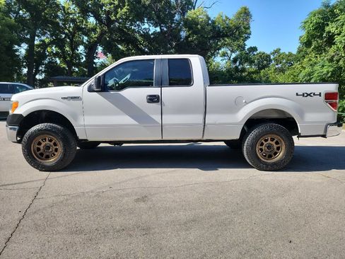 Used 2014 Ford F150 XL w/ Equipment Group 101A Mid AWD/4WD image 4