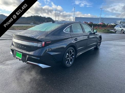 Used 2025 Hyundai Sonata SEL image 4