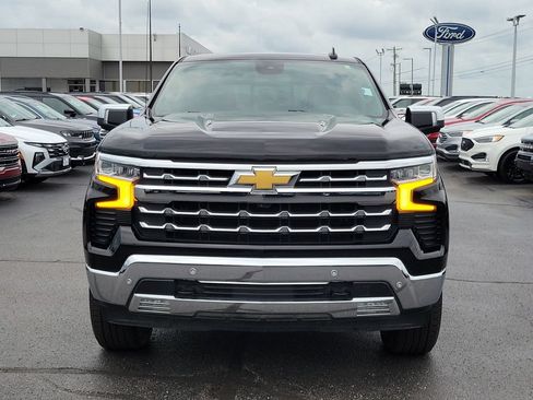 Used 2022 Chevrolet Silverado 1500 LTZ w/ LTZ Convenience Package II AWD/4WD image 2