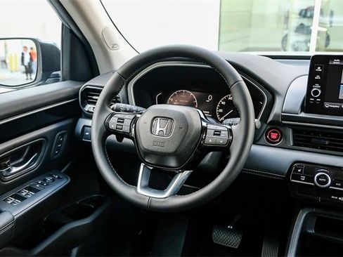New 2025 Honda Pilot Touring image 22