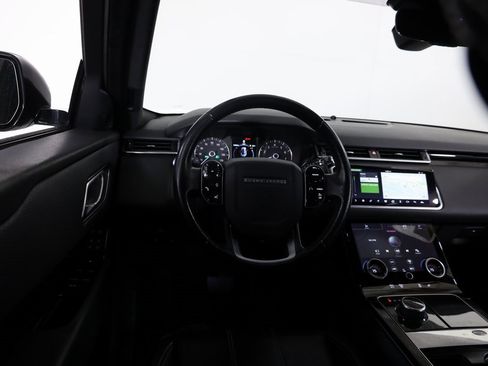 Used 2018 Land Rover Range Rover Velar S image 33