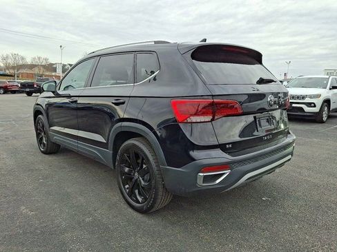 Certified 2022 Volkswagen Taos SE w/ IQ.Drive SE Package image 4