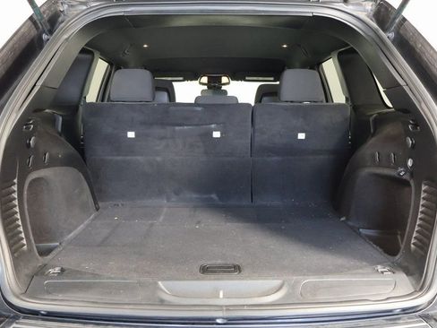 Used 2021 Jeep Grand Cherokee Laredo RWD image 13
