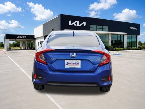Used 2016 Honda Civic EX-T image 6