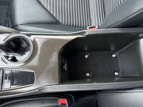 Certified 2024 Toyota Camry SE image 32