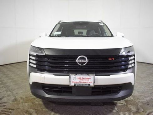 Certified 2025 Nissan Kicks SR image 2