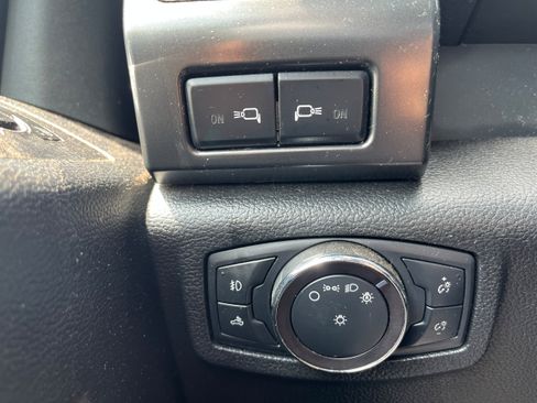 Used 2019 Ford F150 XLT w/ Equipment Group 302A Luxury AWD/4WD image 22